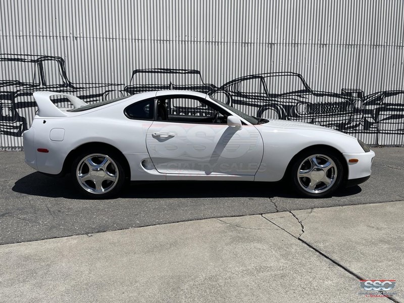 toyota supra 891375 025