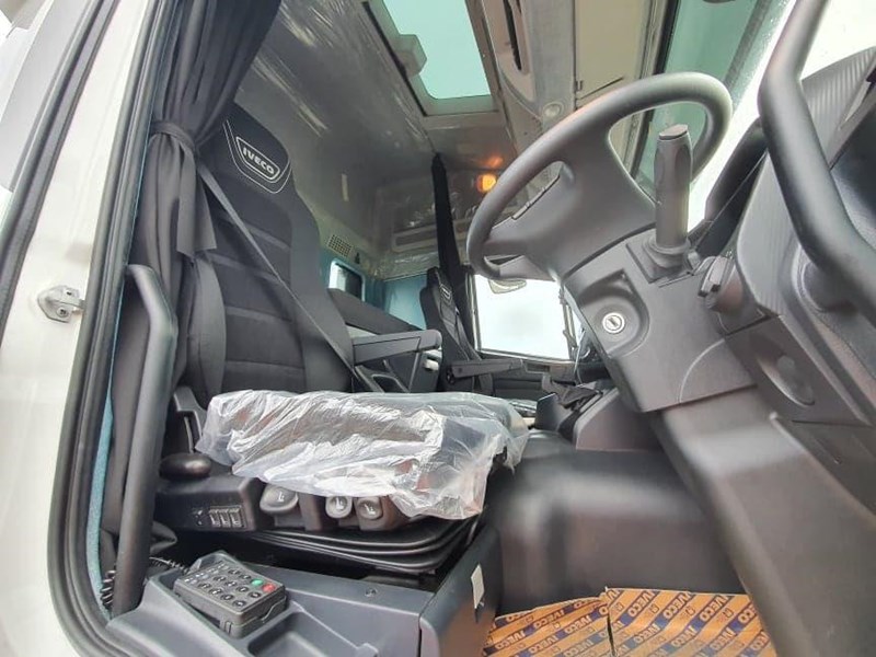 iveco stralis x-way 852357 041