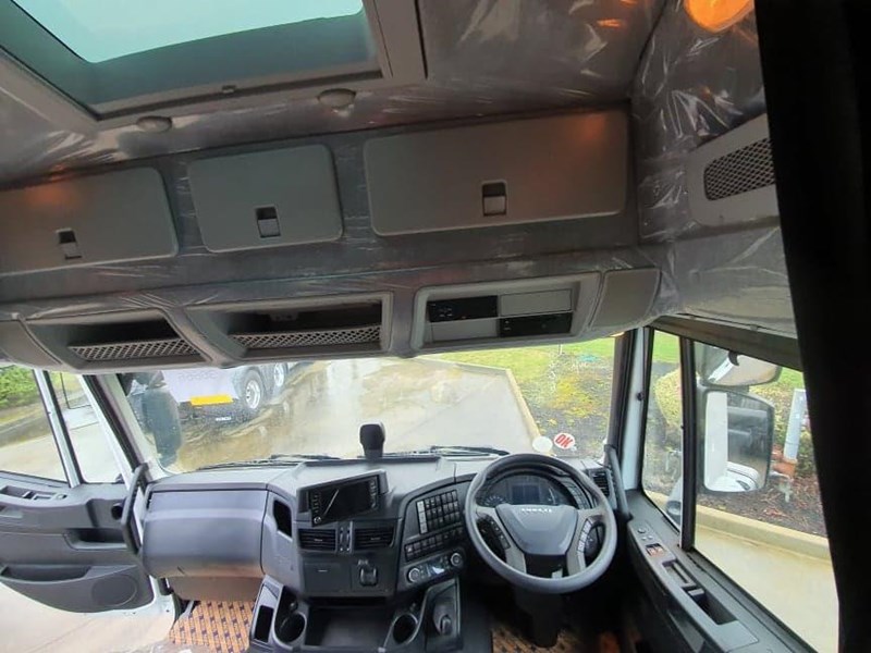 iveco stralis x-way 852357 015