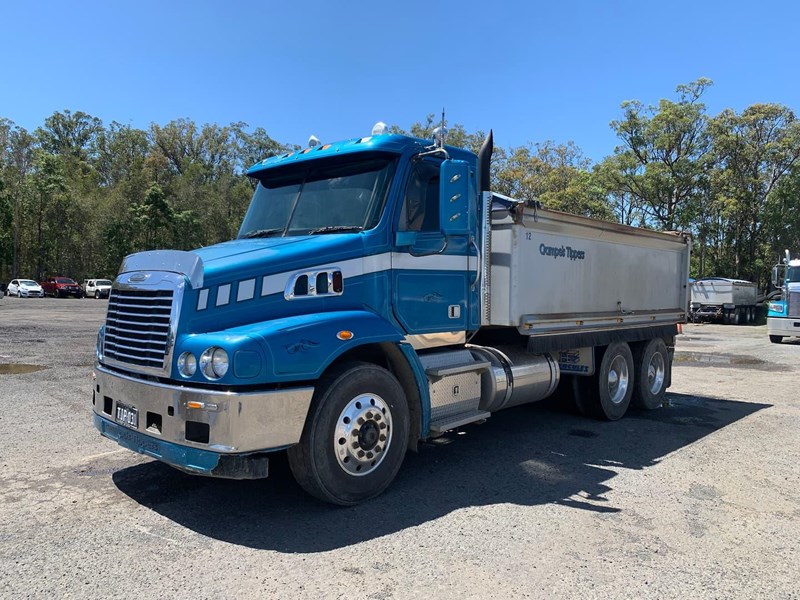 freightliner century class 879775 029