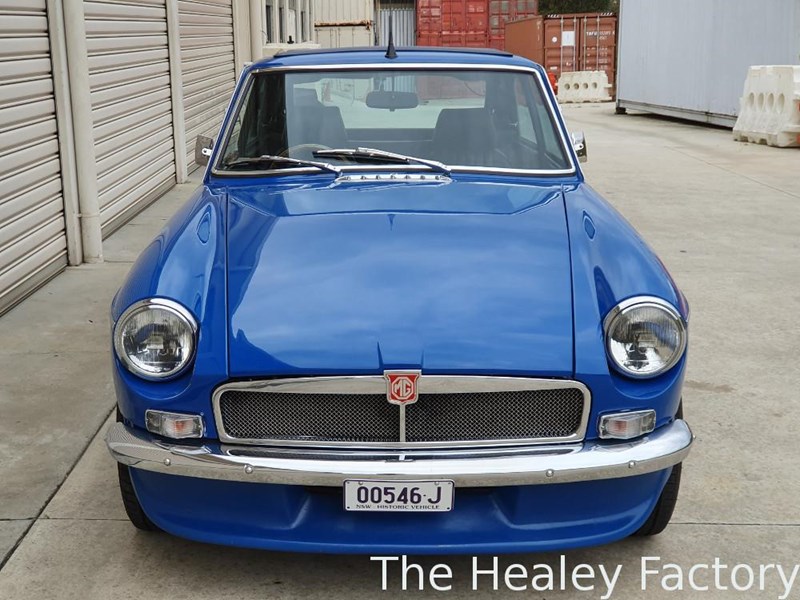 mgb gt 891919 009