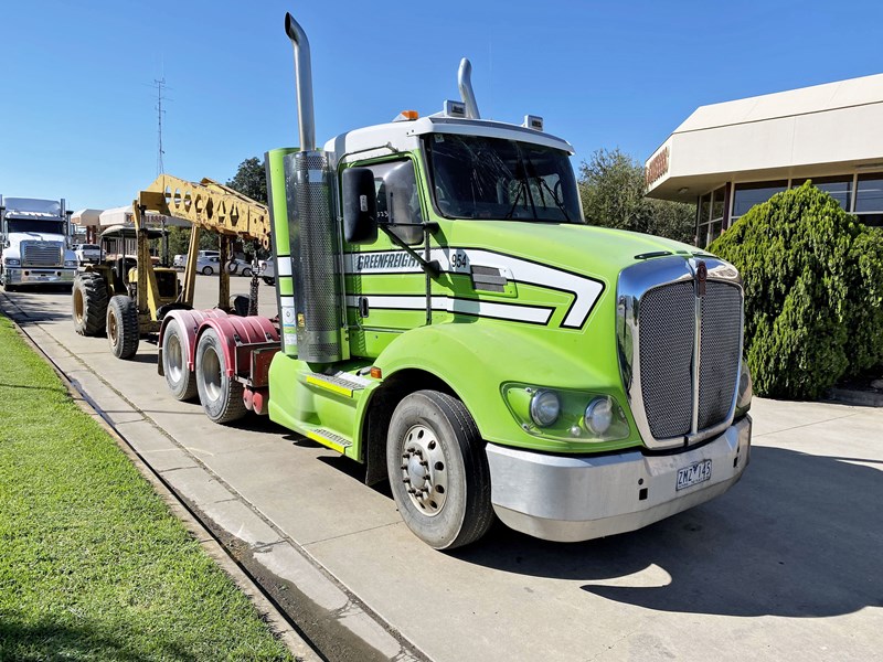 kenworth t403 891735 001