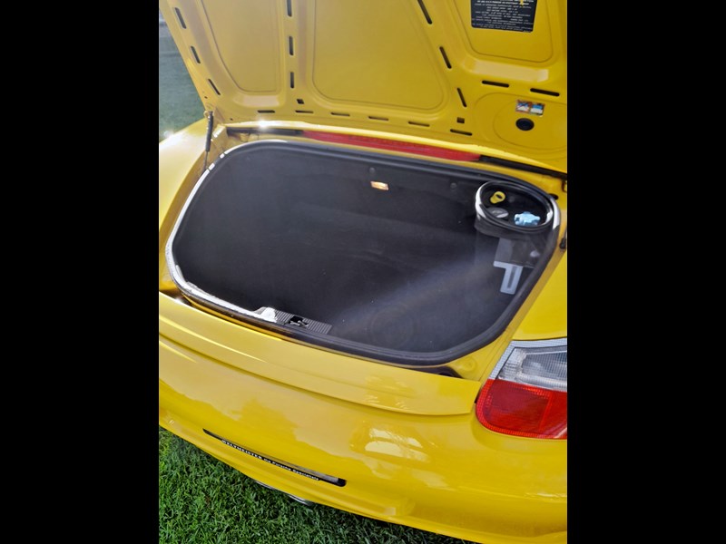 porsche boxster 892227 013