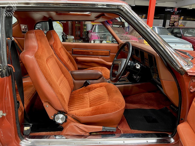 holden statesman 892414 131