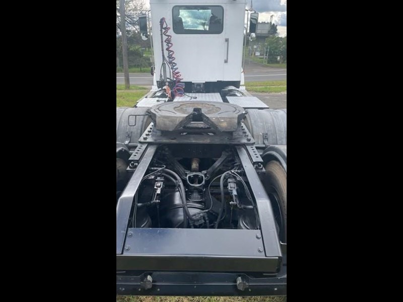 kenworth t388 863352 011