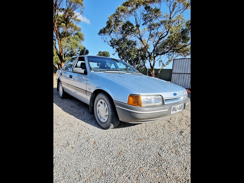ford falcon 892663 001