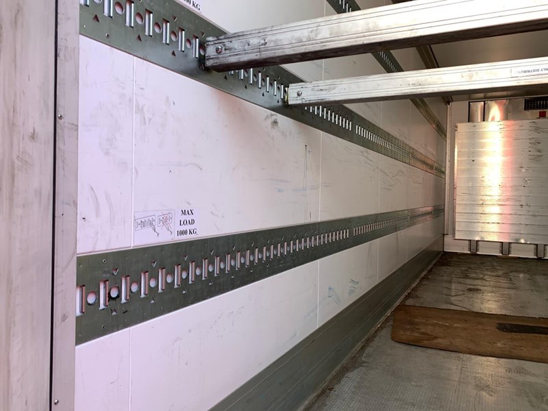 krueger 12 pallet rollback freezer van 792941 013