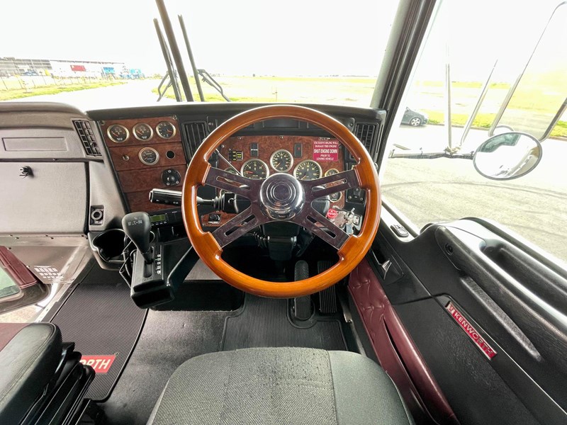 kenworth t409 sar 892673 023