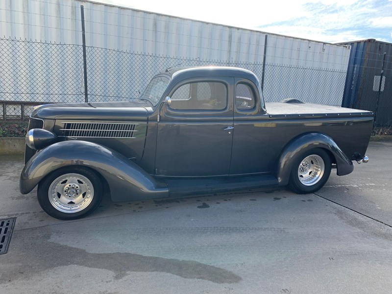 ford hot rod 892681 017