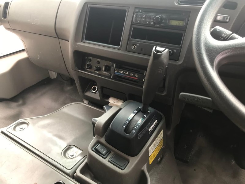fuso special purpose wheel chair rosa deluxe bus 885867 023