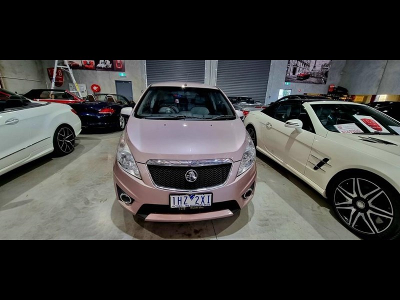 holden barina 892779 027
