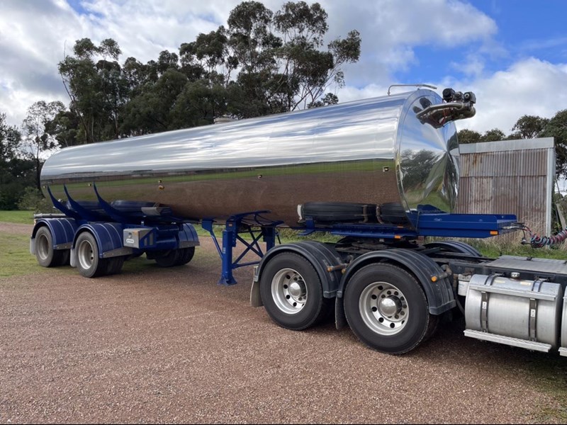 byford bogie stainless steel milk tanker 884809 009