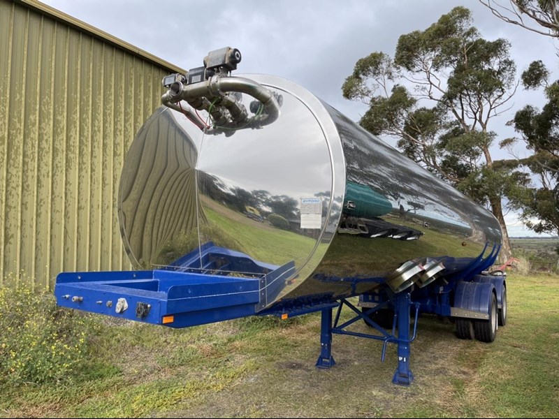 byford bogie stainless steel milk tanker 884809 001