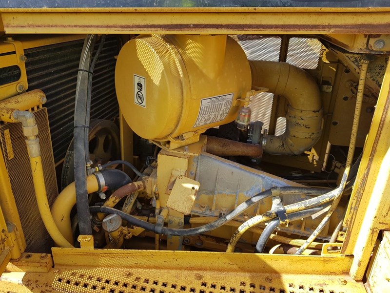 caterpillar d7r 889483 011