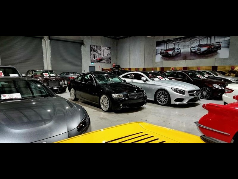 bmw 3 series 893811 041