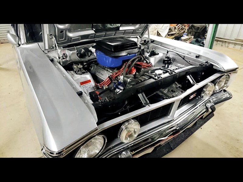 ford falcon gt replica 894101 009