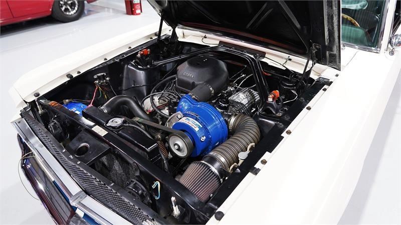 ford mustang 893713 015