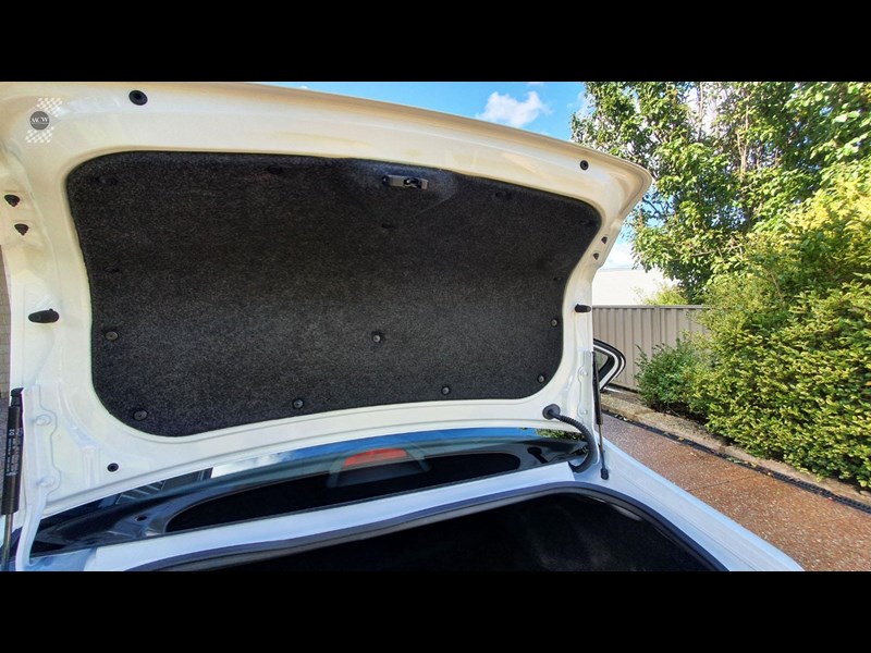 ford falcon 894492 077
