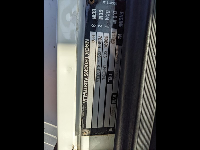 mack trident 894522 065