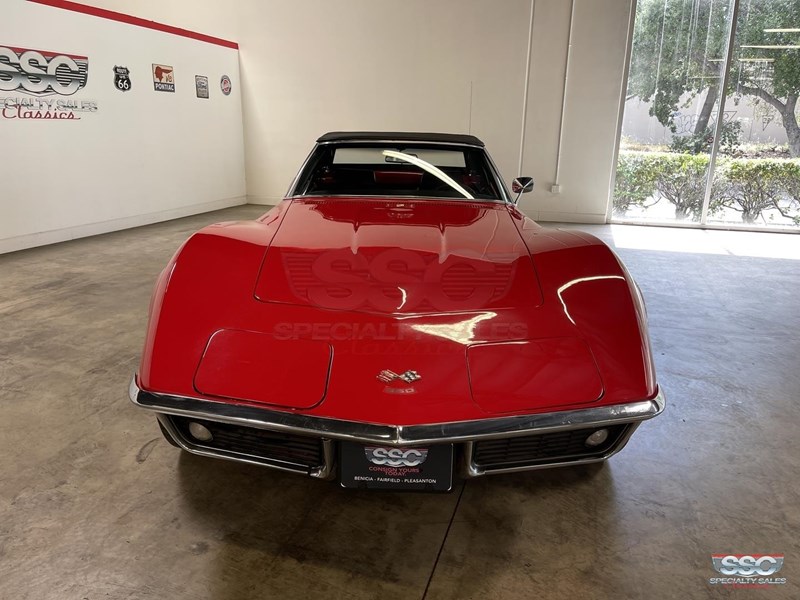 chevrolet corvette 894870 079