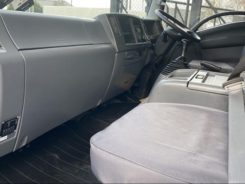 isuzu forward 895077 025