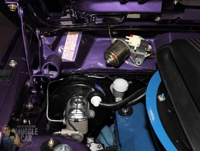 ford falcon 895346 063