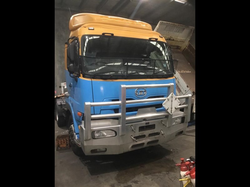 ud gw400 895207 003