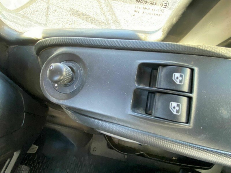 iveco daily 895468 033