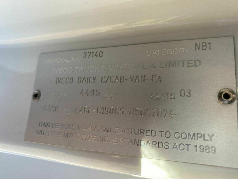 iveco daily 895468 037