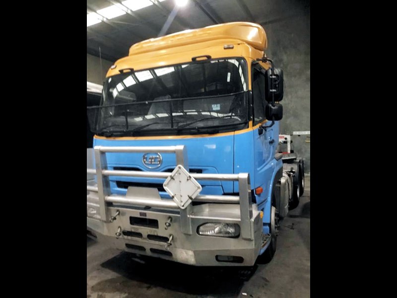 ud gw400 895207 001