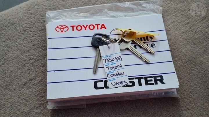 toyota coaster xzb50r 895657 009