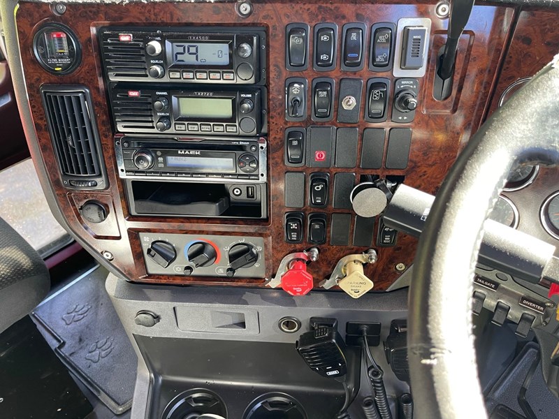mack super-liner 895795 065