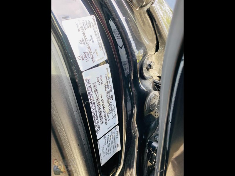 ford falcon 895808 049
