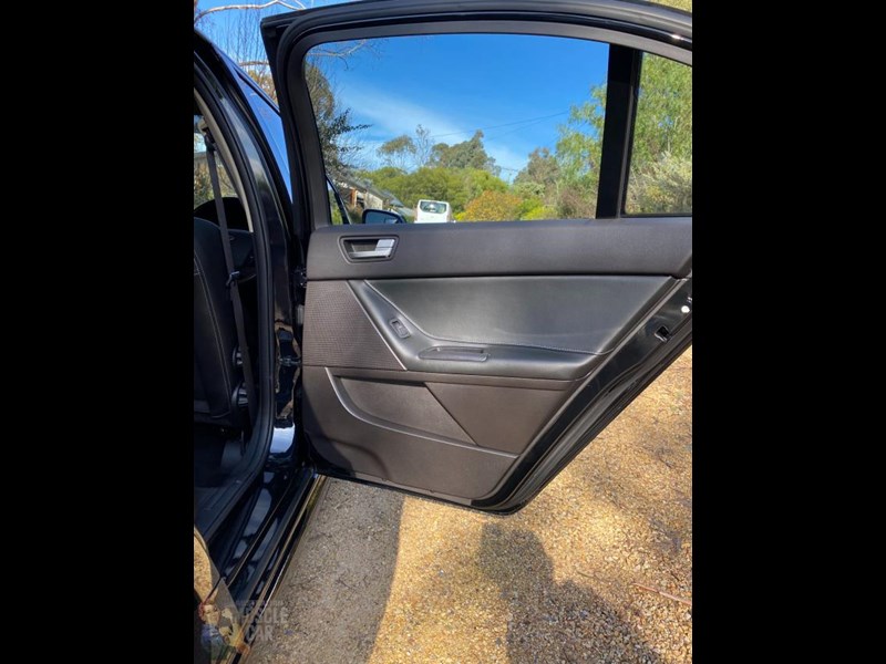 ford falcon 895808 073