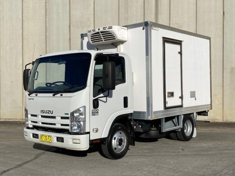 isuzu n series 895969 001