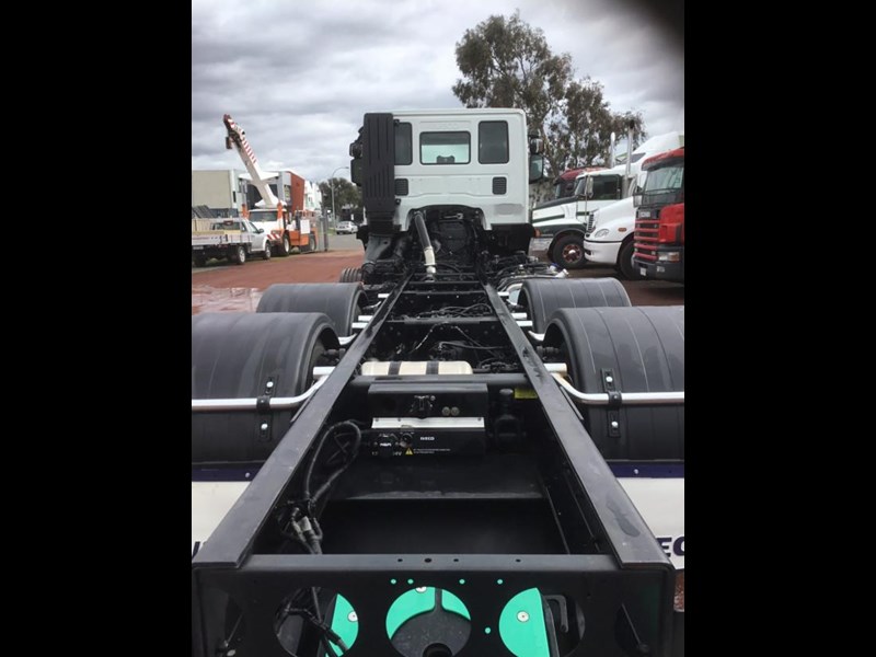 iveco stralis ad450 895737 021