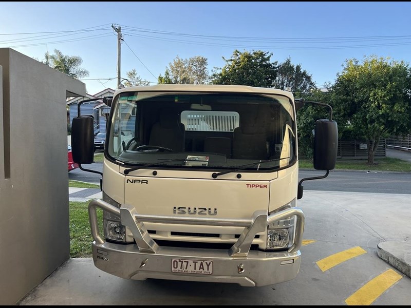 isuzu npr200 897228 003