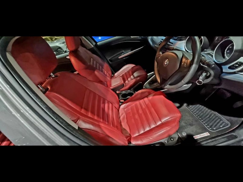 alfa romeo giulietta 894519 035