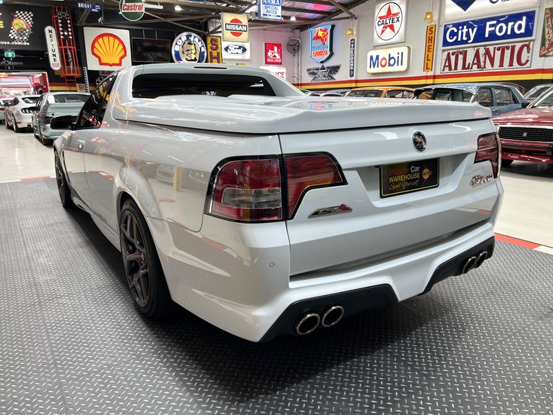 hsv clubsport r8 897354 013