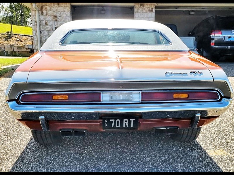 dodge challenger 897515 049