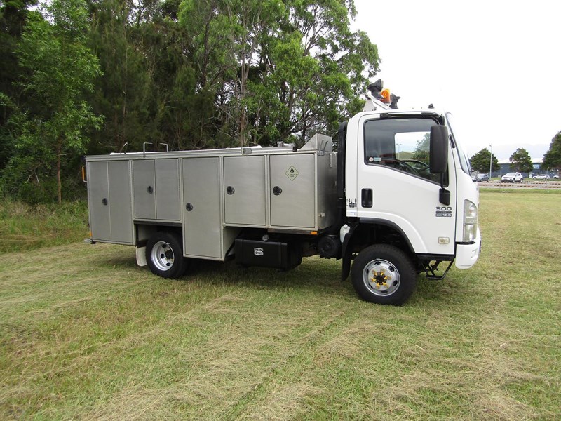 isuzu n series 878913 011
