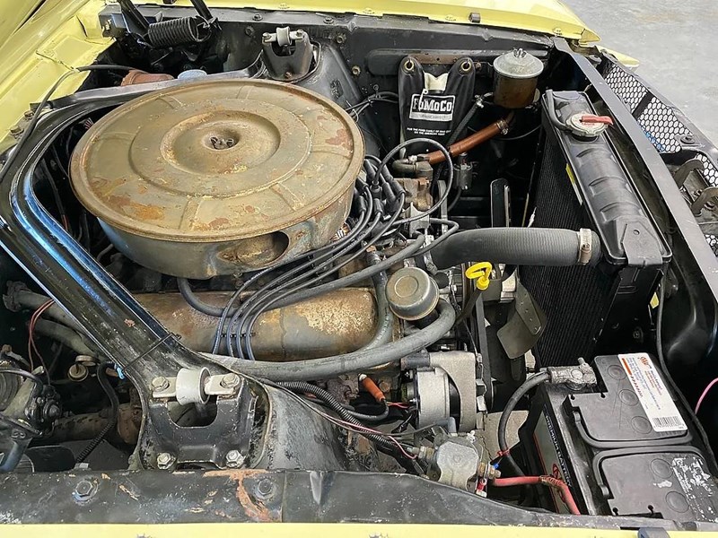 ford mustang 897564 087