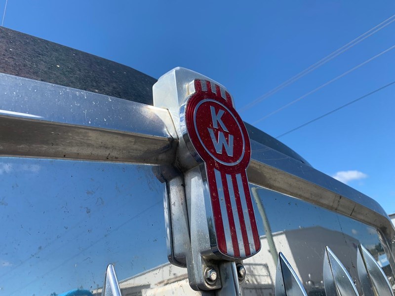 kenworth t400 879774 011