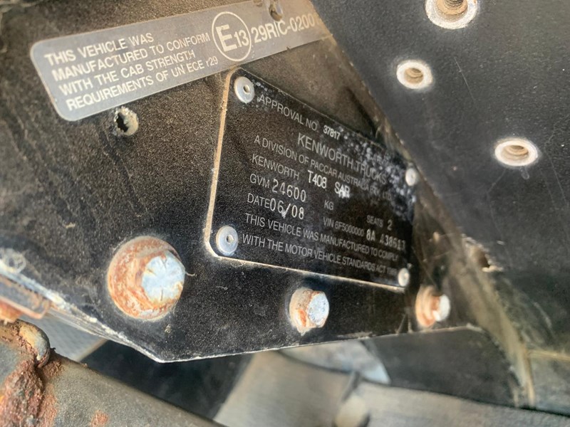 kenworth t400 879774 027