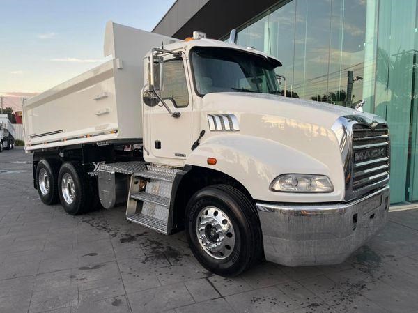 mack granite 889686 001