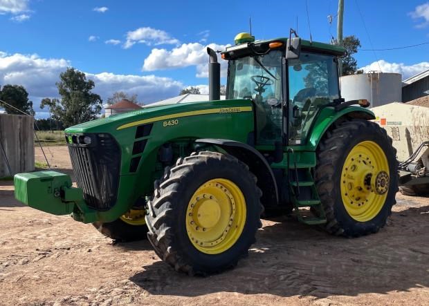 john deere 8430 899219 003
