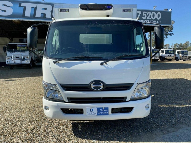 hino 300 series 899307 003
