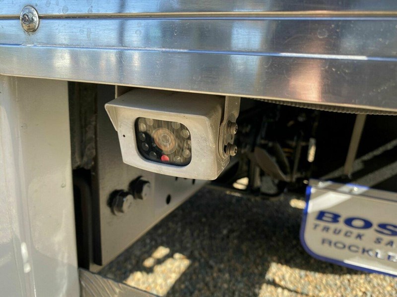 hino 300 series 899307 037
