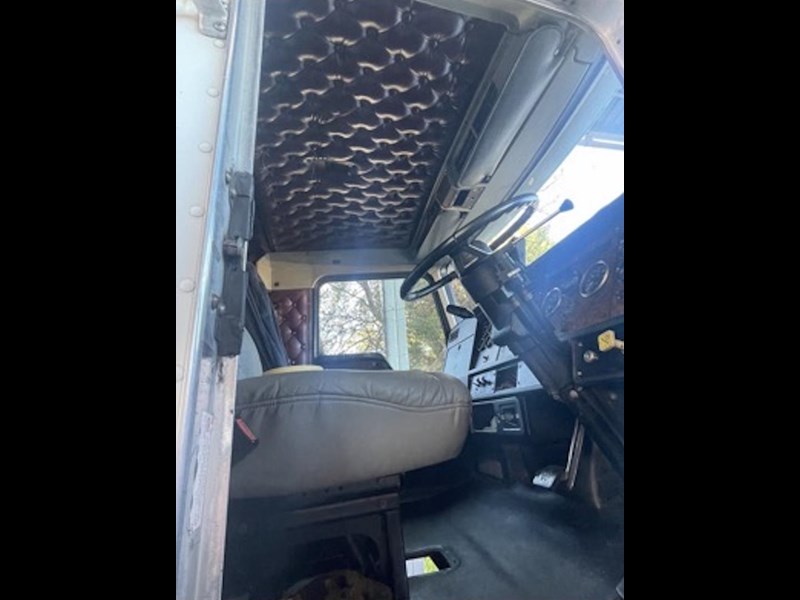 kenworth t401 897854 009