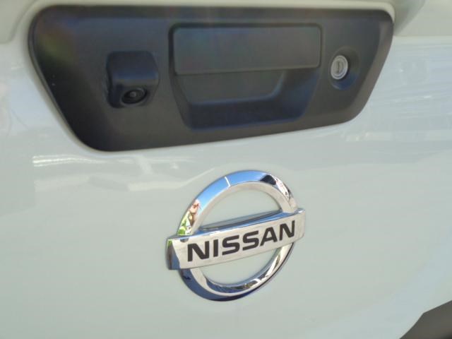 nissan navara 899949 031